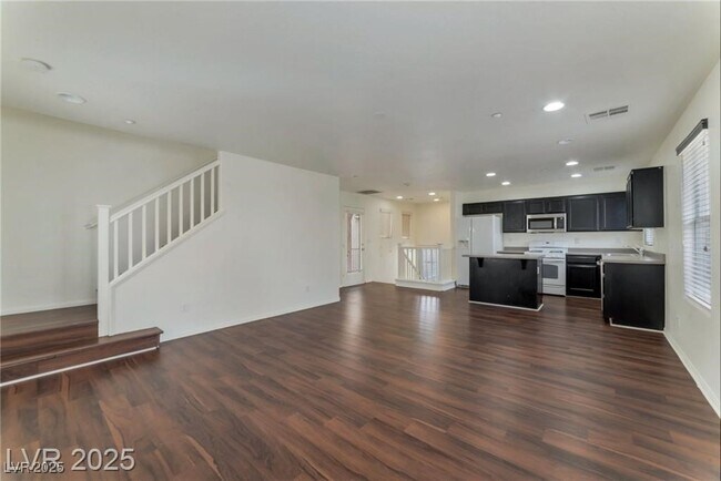 Building Photo - 6485 Arrow Cottage Ct