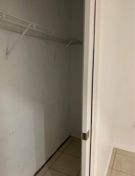 Building Photo - 973 NW 9th Ct