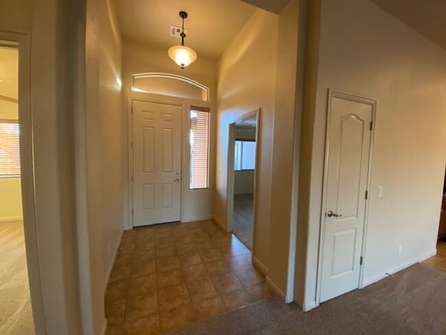 Building Photo - BEAUTIFUL HOME IN WASHINGTON FIELDS FOR RENT!