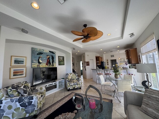 Building Photo - 462 Montelluna Dr