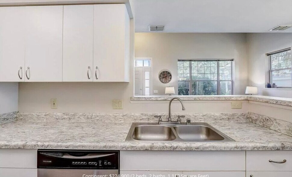 Building Photo - 2851 Holborn Cir