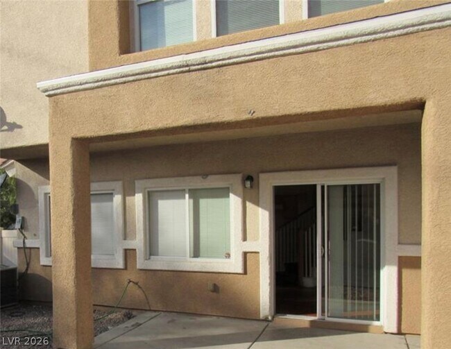 Building Photo - 5523 Baccarat Ave