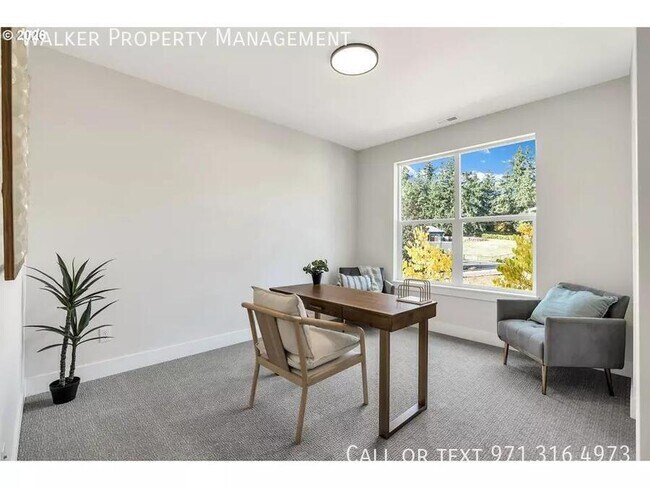 Building Photo - 996 E Rork Ct
