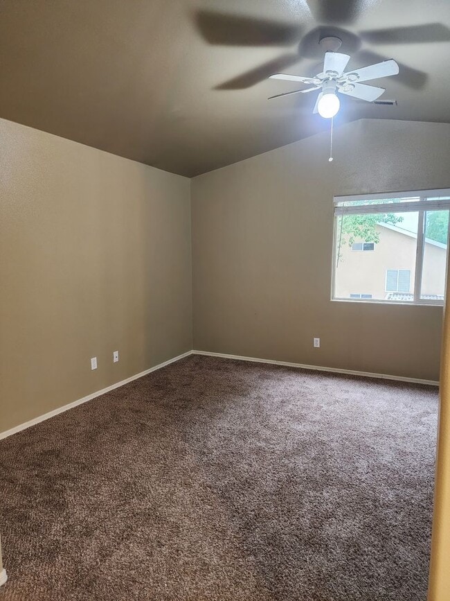 Building Photo - 93 N 4000 W