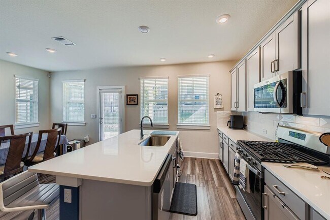 Building Photo - 7113 Terrazzo Cottage Ln