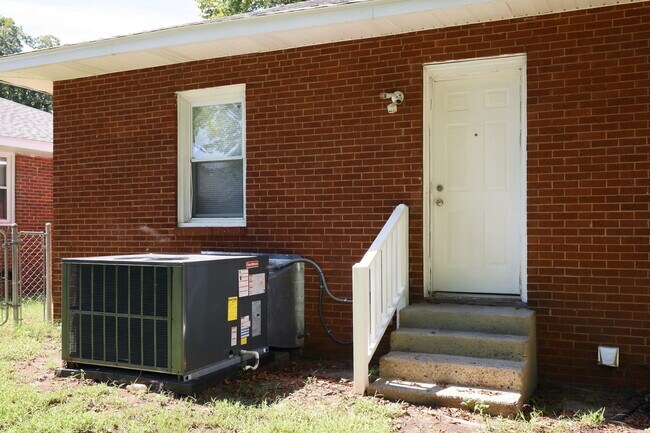 Building Photo - 517 McKinley Ave