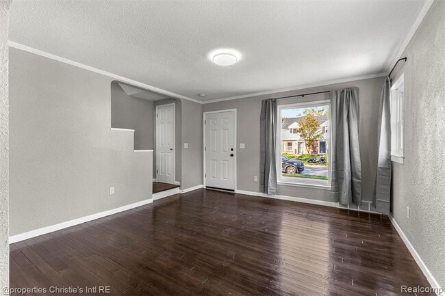 Building Photo - 10842 Nottingham Rd