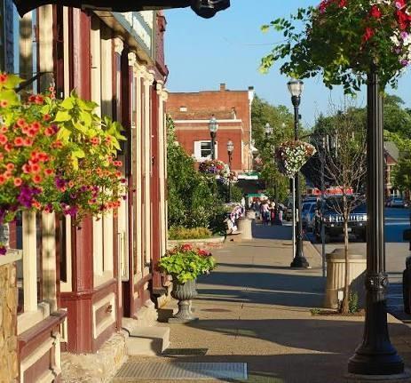 Building Photo - 53 Pool Cir