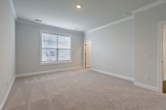 Building Photo - Cane Bay home available!