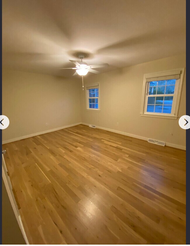 2nd bedroom - 608 University Rdg