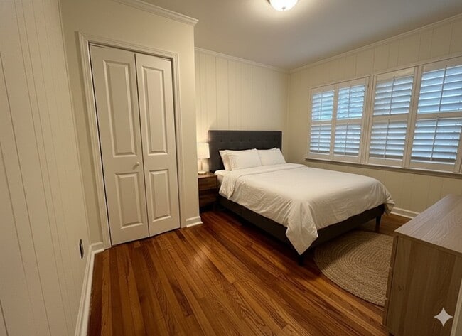 Building Photo - 4641 Due W Rd NW