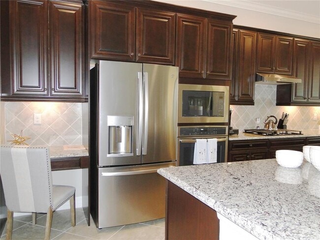 Building Photo - 16808 Bwana Pl