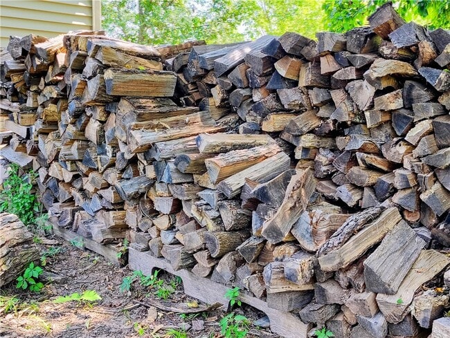 Building Photo - 14894 Trammel Mountain Rd