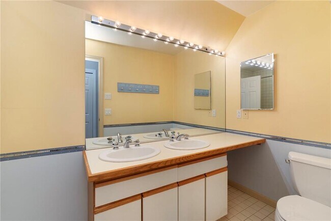 Building Photo - 110 Osprey Dr