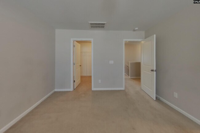 Building Photo - 1430 Sandra Dr
