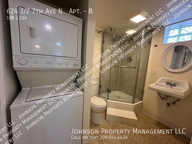 Building Photo - 624 1/2 7th Ave N   Apt.-B