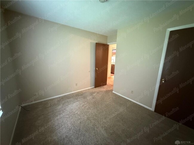 Building Photo - 4418-4420 Edelweiss Dr