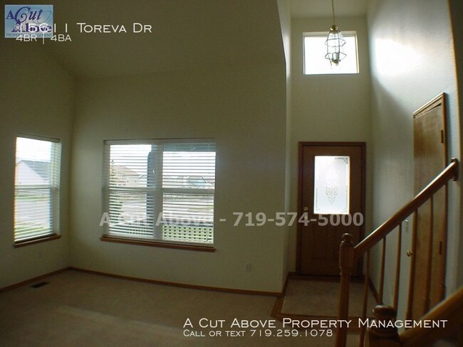 Building Photo - 4 Bedroom House in Monument