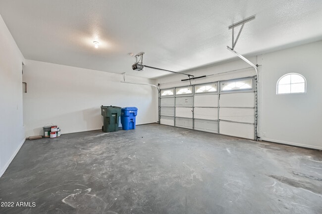 Building Photo - 1525 W St Kateri Dr