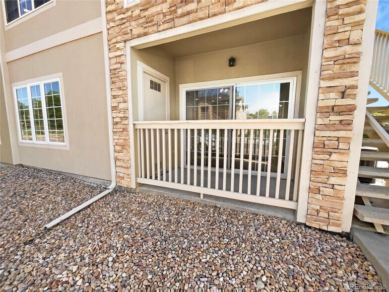 Building Photo - 10120 E Carolina Dr