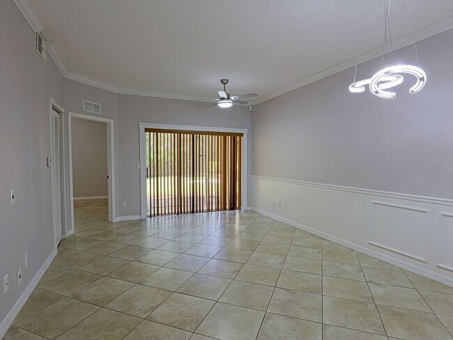 Building Photo - 4191 Bellasol Cir