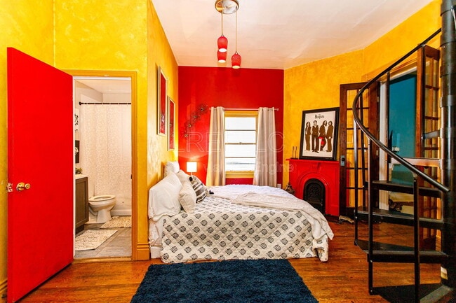 Building Photo - 710 Rubel Ave