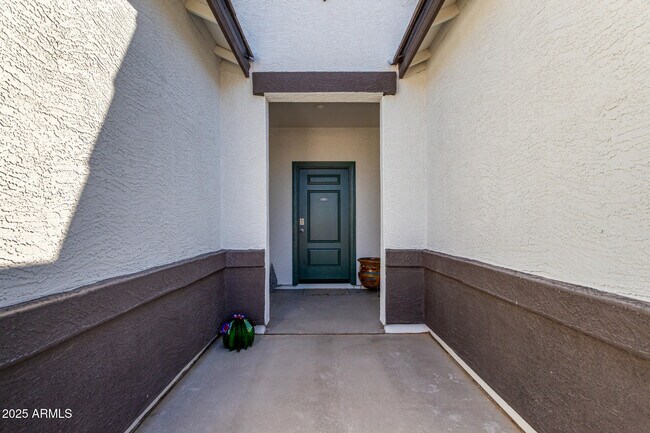 Building Photo - 24047 W Mohave St