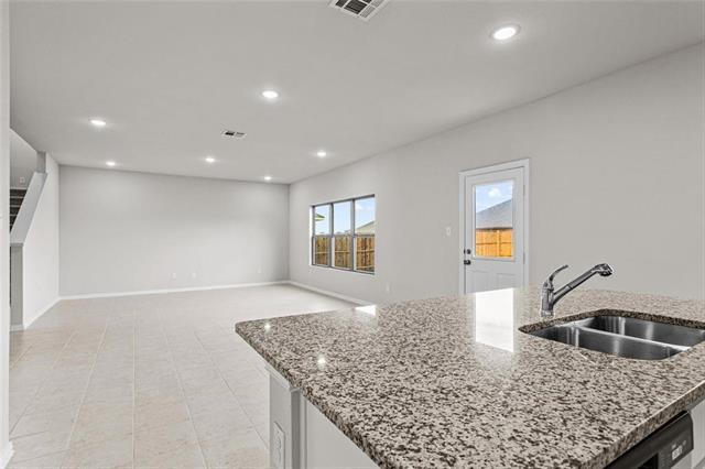 Building Photo - 548 Hickory Rdg Dr