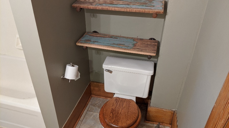 Building Photo - 127 1/2-38-32 E Main St