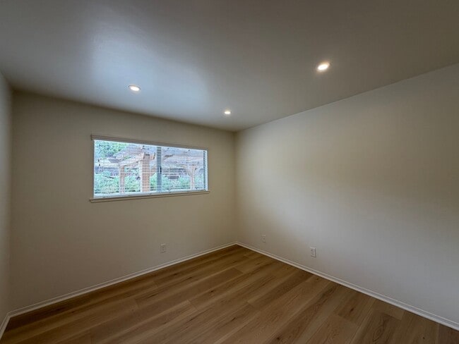 Building Photo - 78 San Fermo Dr