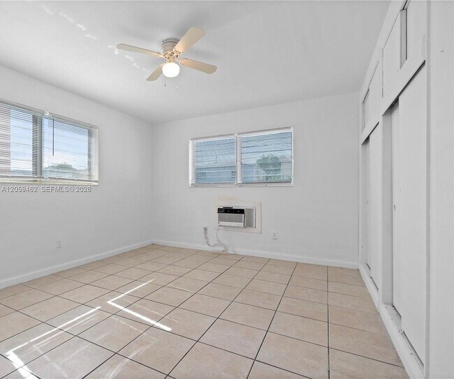 Building Photo - 744 85th St