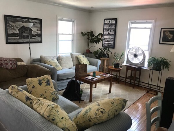 Building Photo - 145 Pearl St