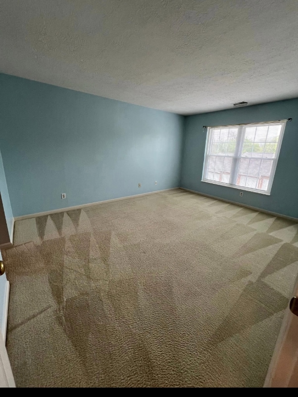 Building Photo - 3701 W Galbraith Rd