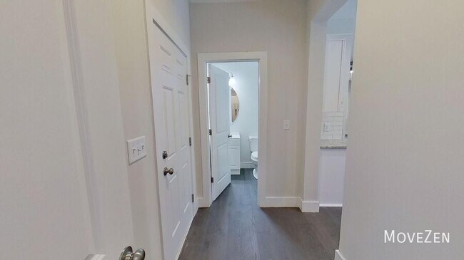 Building Photo - 4110 Whispering Oaks Dr