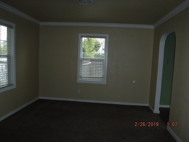 Building Photo - 905 Orange St