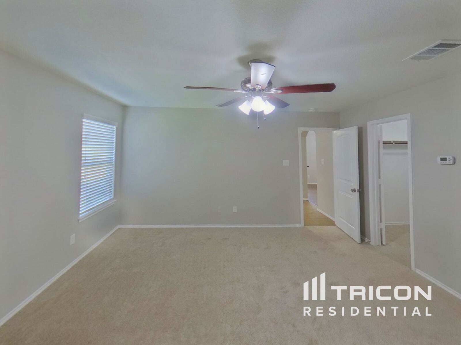 Building Photo - 1112 Roman Dr