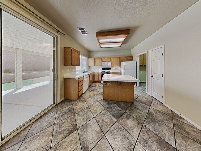 Building Photo - 1335 Milldale Ct