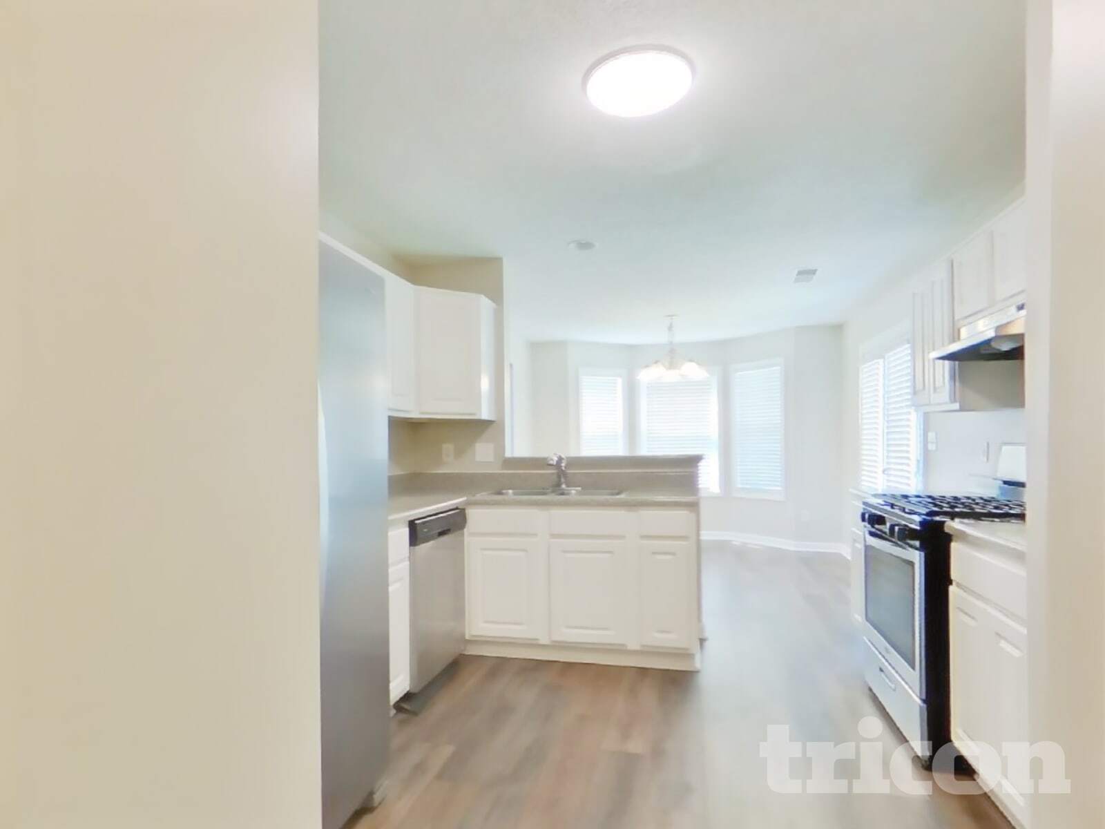 Building Photo - 1053 Abercorn Way