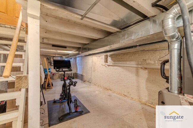 Building Photo - 1401 Cooksie St