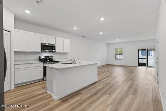 Building Photo - 6934 Golden Monarch Ave