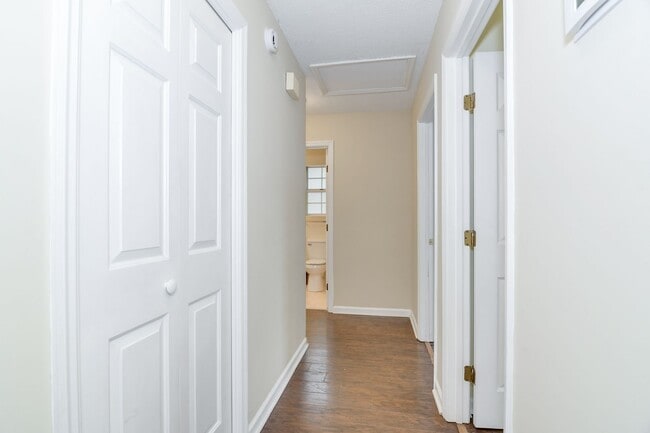 Building Photo - Ranch In Columbia County