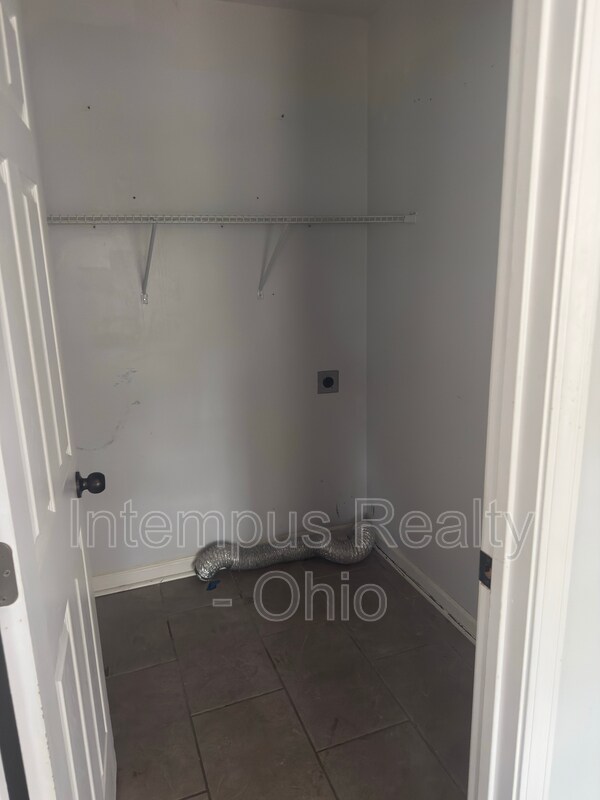 Building Photo - 3125 Highland Park Dr