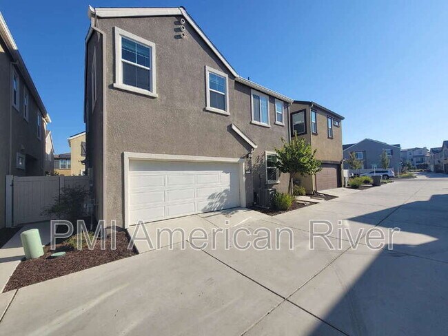 Building Photo - 6025 Dragon Hawk Pl