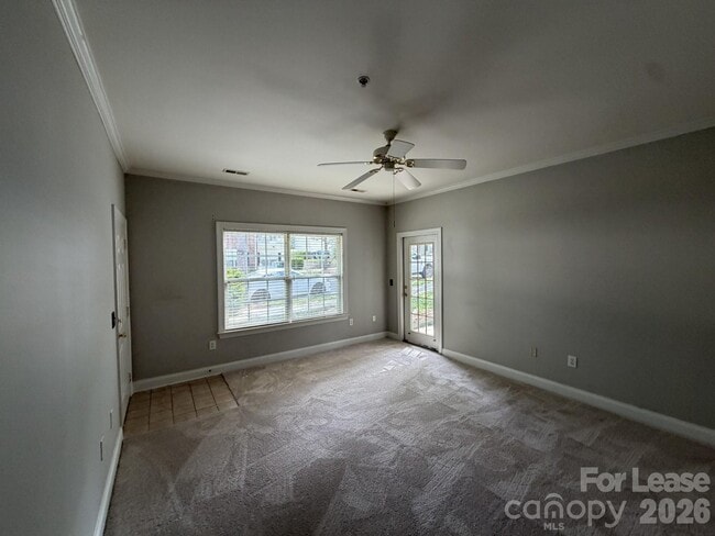 Building Photo - 21230 Hickory St