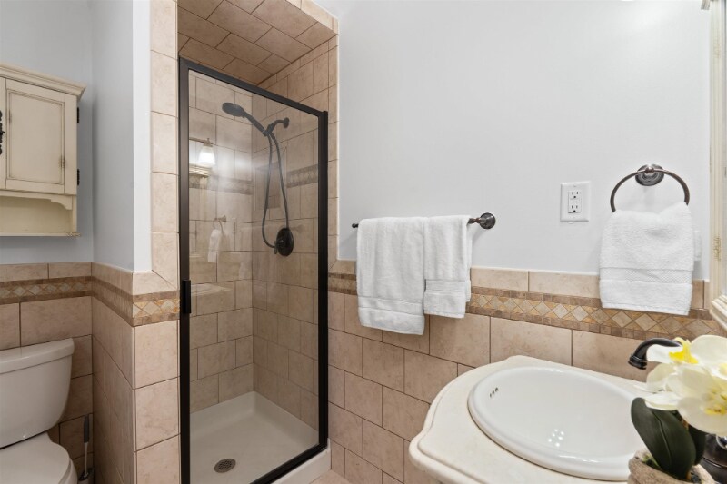 Building Photo - 315 Beaverdam Rd