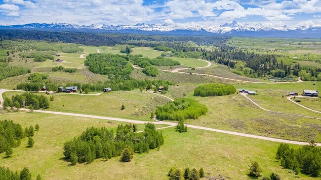 Building Photo - 10570 Rammell Mountain Rd