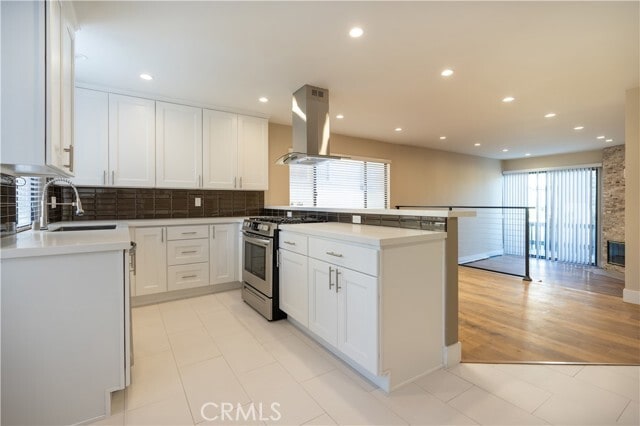 Building Photo - 4939 Laurel Canyon Blvd