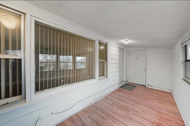 Building Photo - 18335 Sherman St