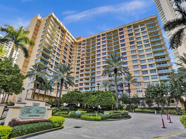 Building Photo - 2501 S Ocean Dr