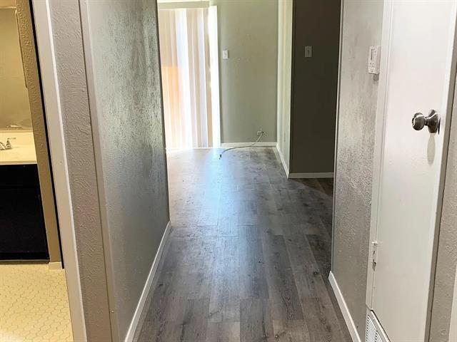 Building Photo - 1404 Yukon Dr